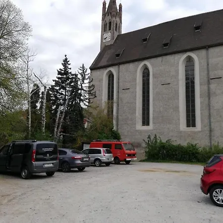 3500 Klosterhof 28 *